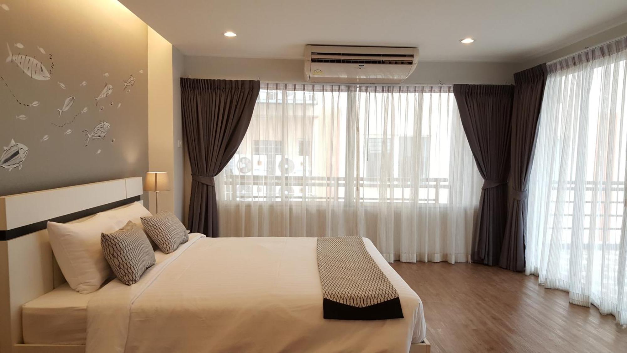 Deluxe Family Room