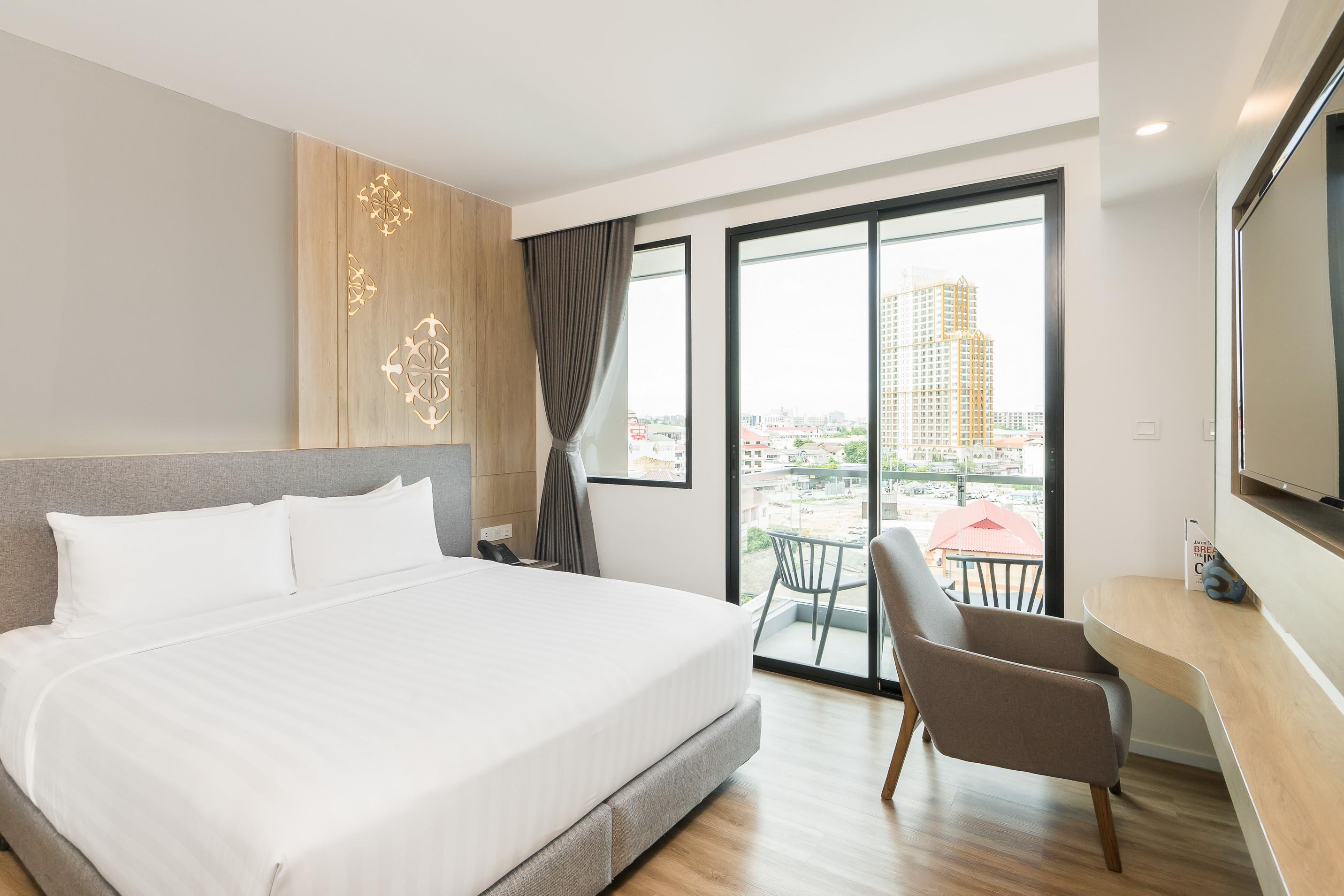 Deluxe Double or Twin Room
