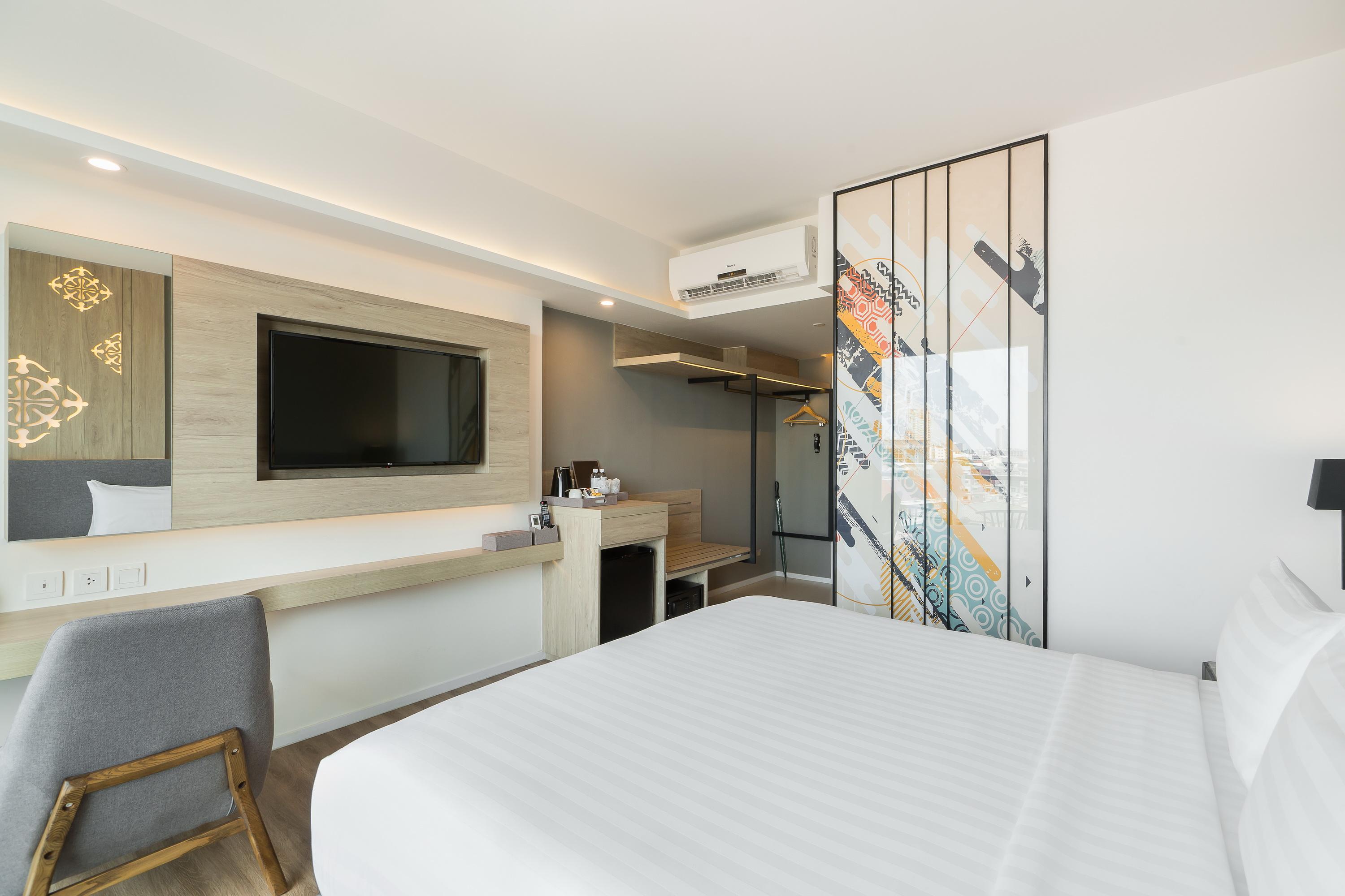 Deluxe Double or Twin Room