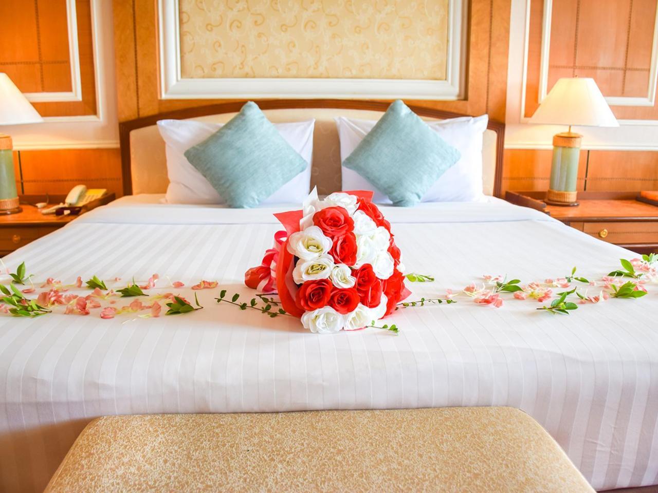 President Suite 1 bedroom Sea View