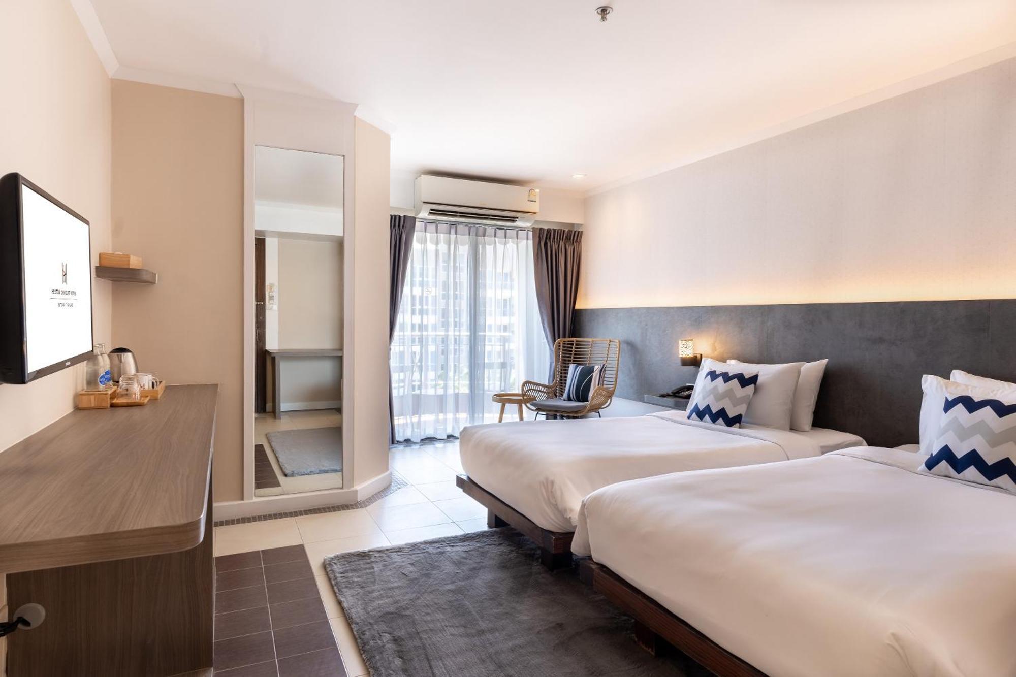Deluxe Twin Room Balcony