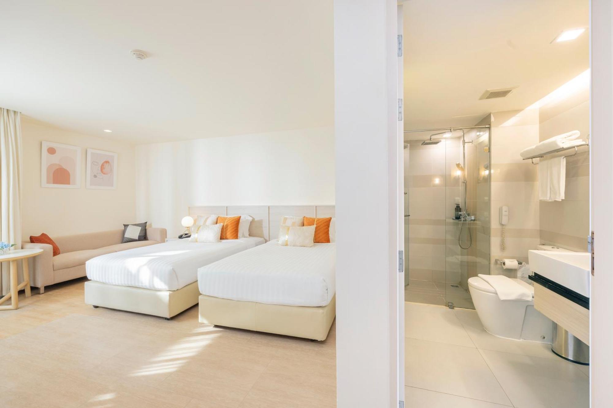 Deluxe Twin Room