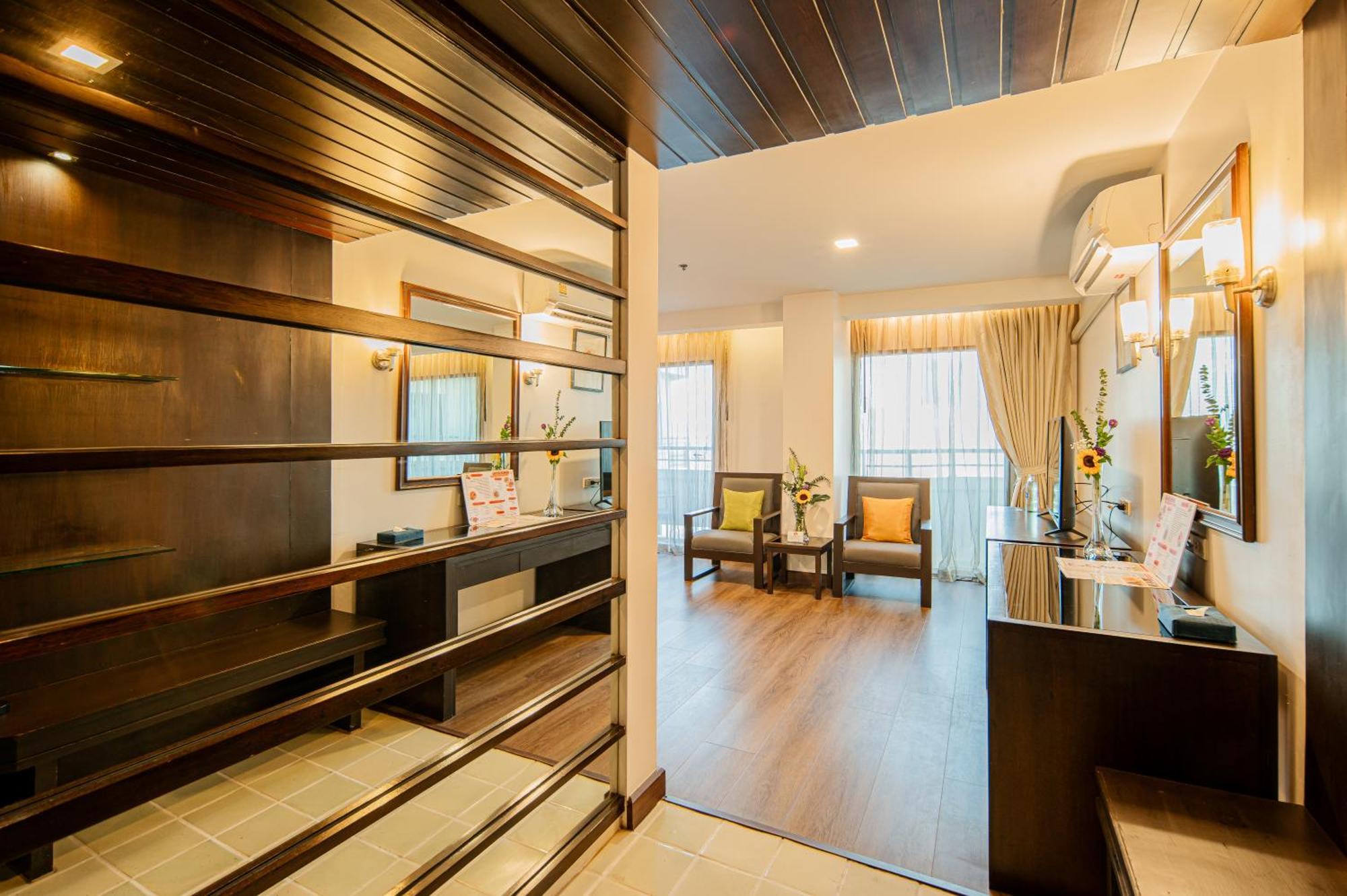 Deluxe Double or Twin Room