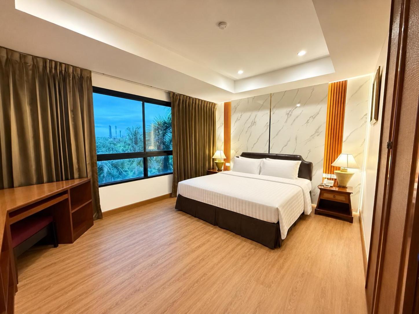 One-Bedroom Suite