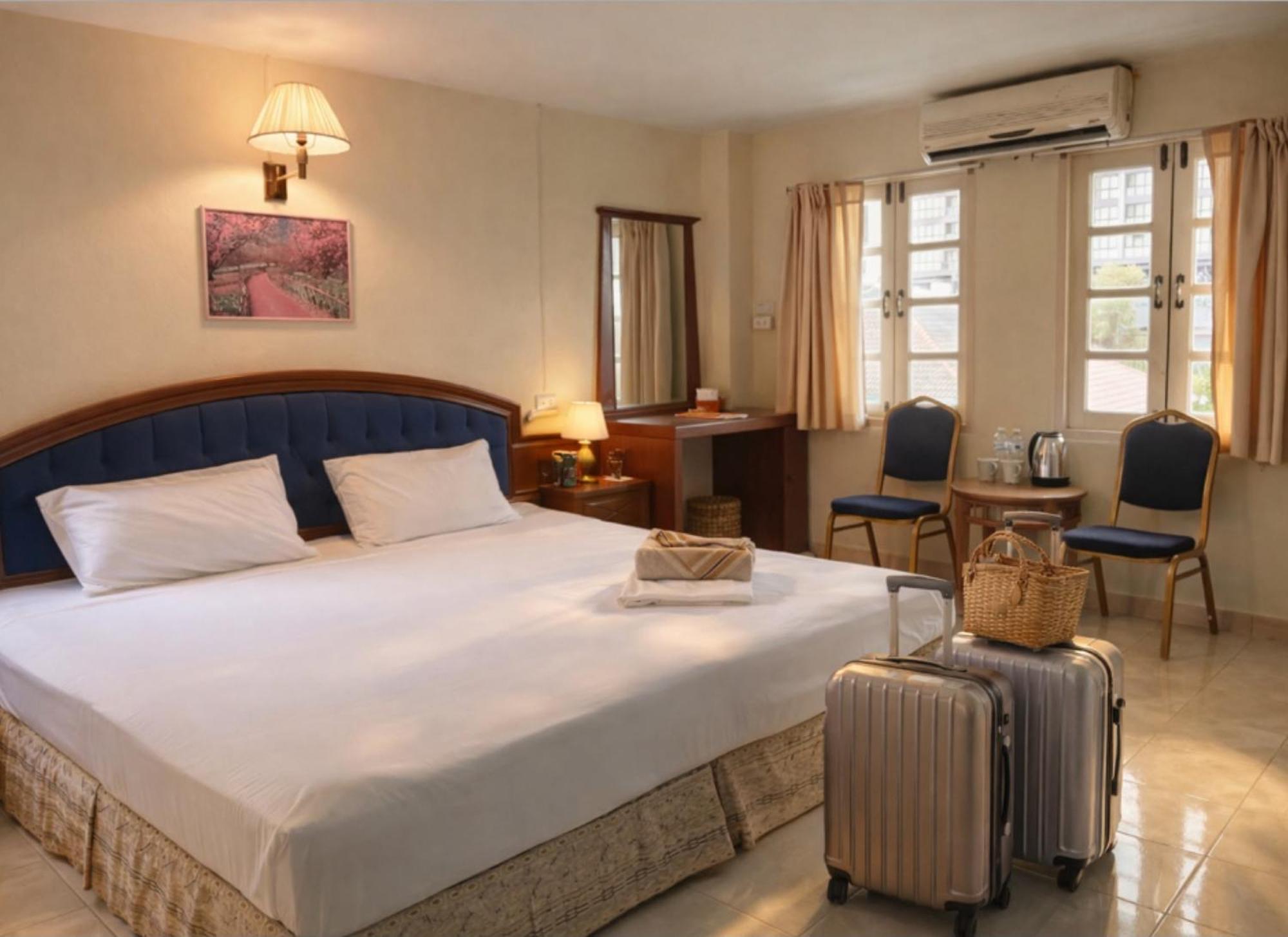 Standard Double or Twin Room Balcony