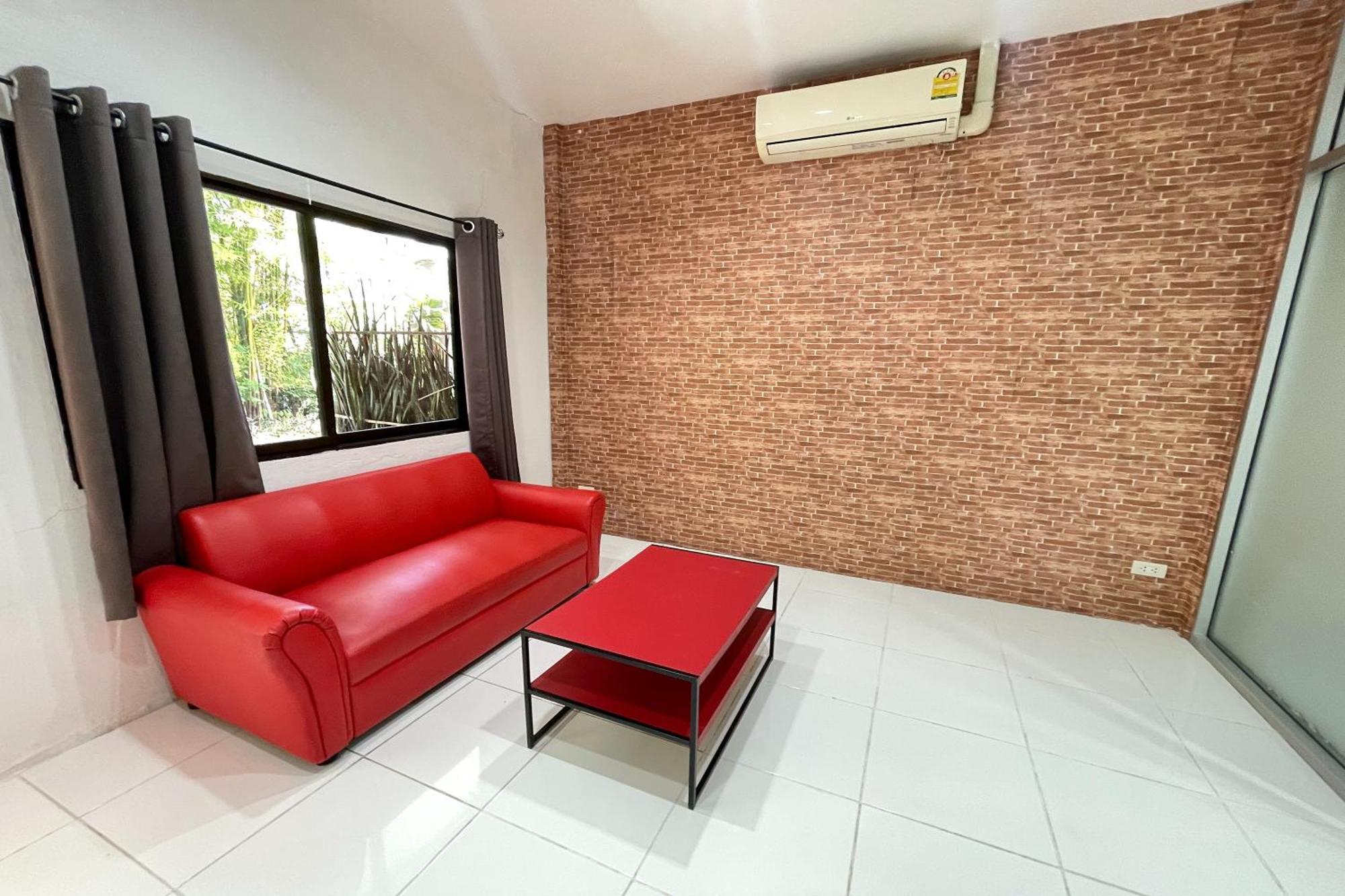 Studio Room