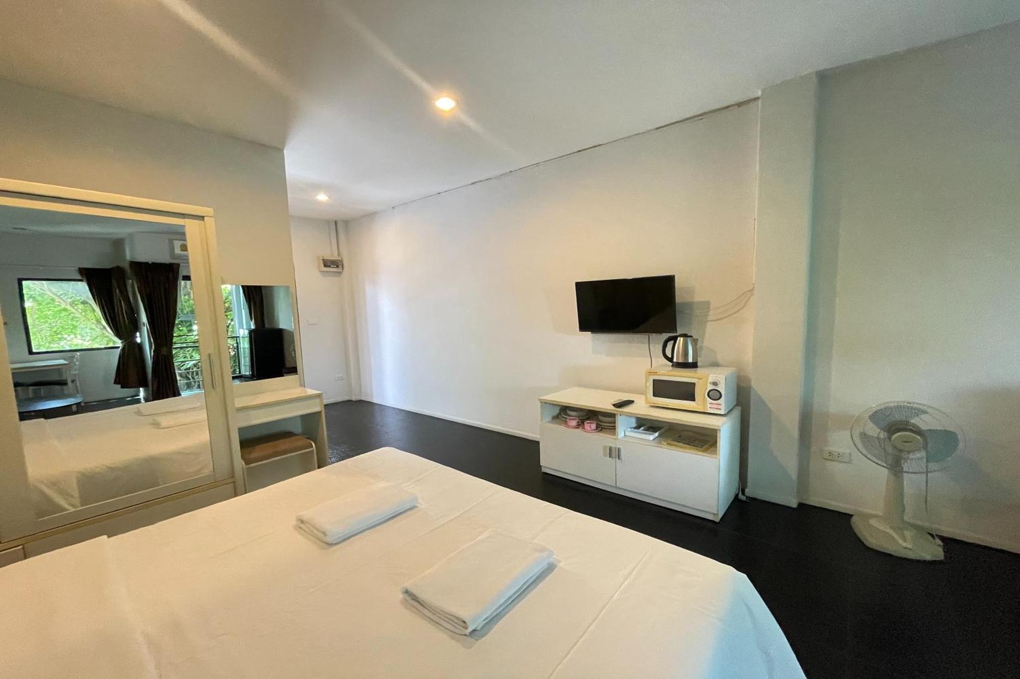 Deluxe Apartment