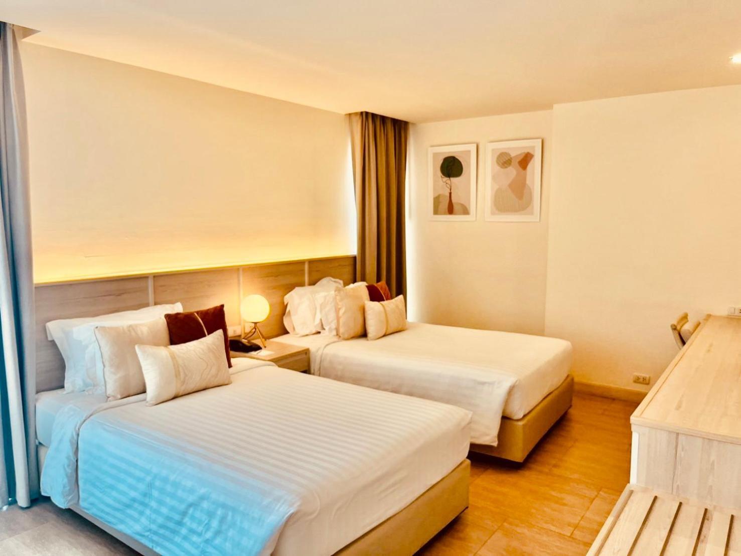 Deluxe Twin Room
