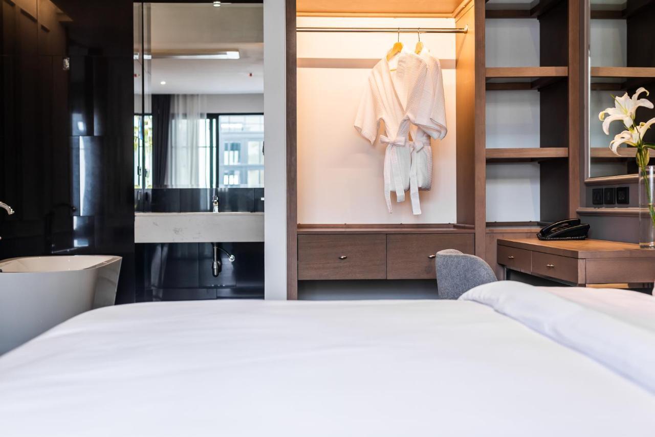 One-Bedroom Suite Pool View