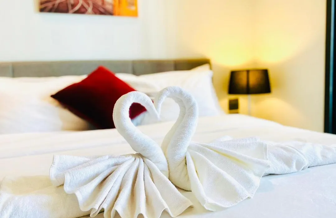 Edge Central Pattaya Vip Condo-1