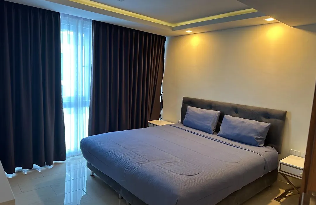Grand Avenue Condo By Bormon-1