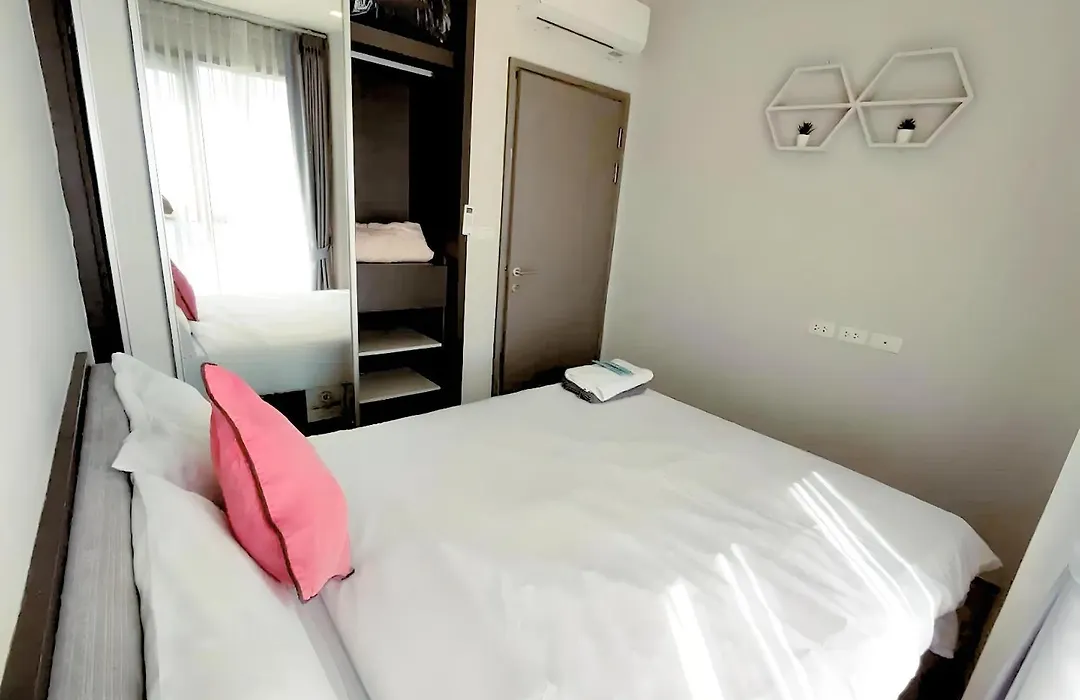 2 Bed Room Excellent Location Best Infinity Pool-1