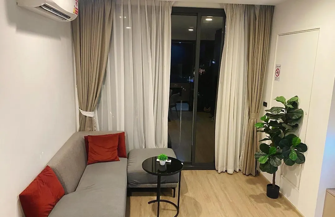 Edge Central Pattaya Vip Condo-1