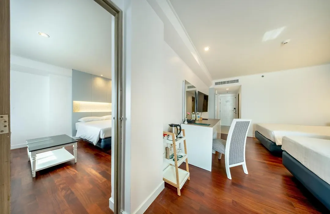 Jomtien Palm Beach Hotel & Resort - Family-Friendly-1