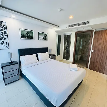 Grand Avenue Conde Pattaya-2
