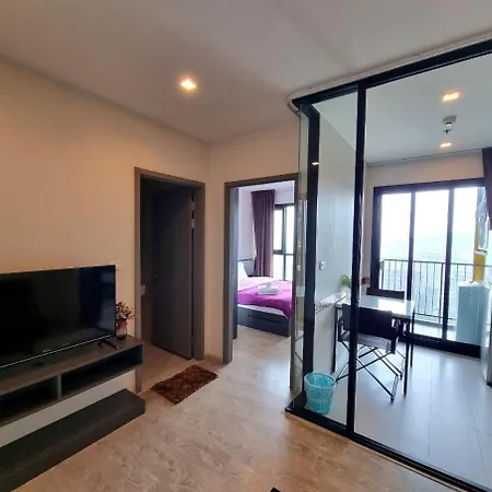 The Base Condo Center Of Pattaya Rooftop Swimming Pool-3