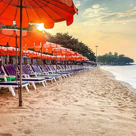 Central Pattaya -Amazing Location With Infinity Pool-2