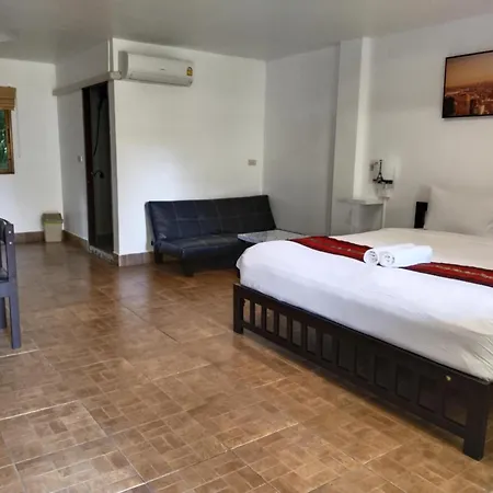 Phratamnak Inn - 100 Meter From Beach-2