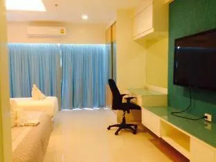 View Talay 6 Pattaya Beach Apartment By Honey-3