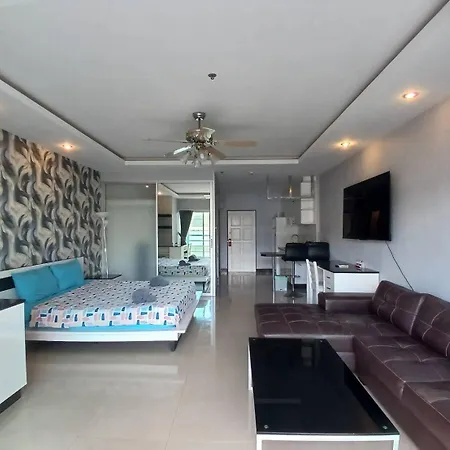 View Talay 6 Pattaya Beach By Anatolia Condo Suite-2