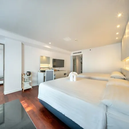 Jomtien Palm Beach Hotel & Resort - Family-Friendly-3