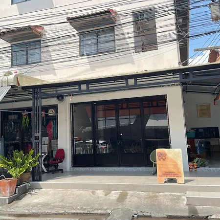 Dad N Mom'S House By Thongnak Apartment-3