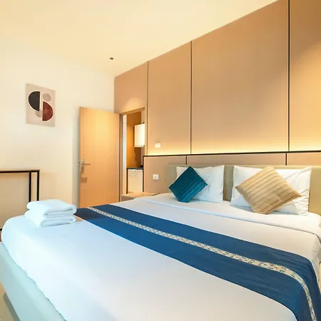 Selina Place Hotel-2