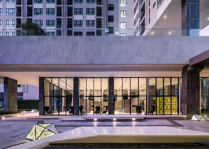 Central Pattaya -Amazing Location With Infinity Pool