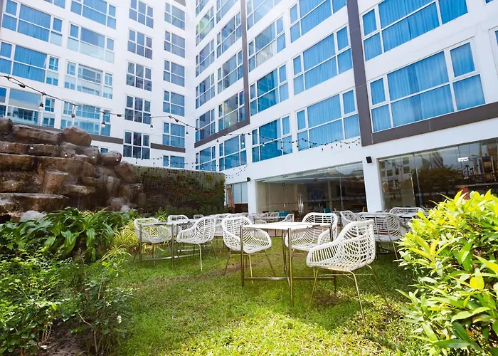 Holiday Inn Express Central By Ihg