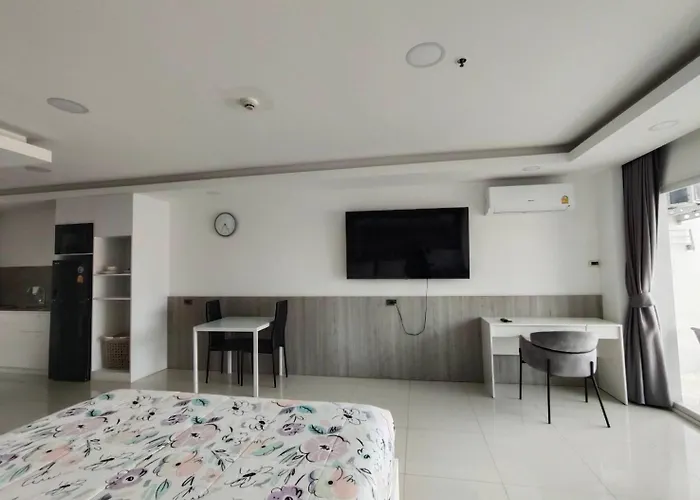 View Talay6 By Blue Ocean Suite Pattaya, Thailand