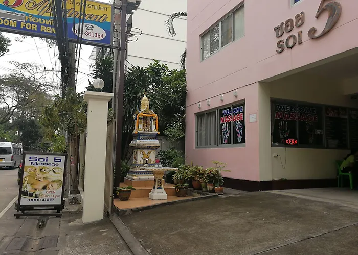 Soi 5 Apartment