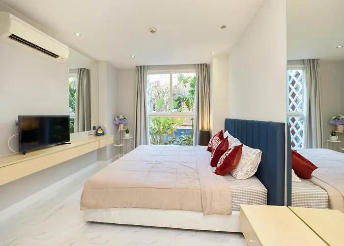 Pattaya Apartments L Guest Friendly L Waterpark Gym Sauna Jacuzzi, Thailand