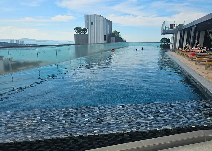 The Base Central Pattaya By Nkl