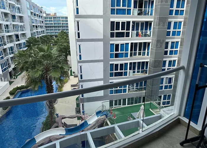 Grand Avenue Condo By Bormon