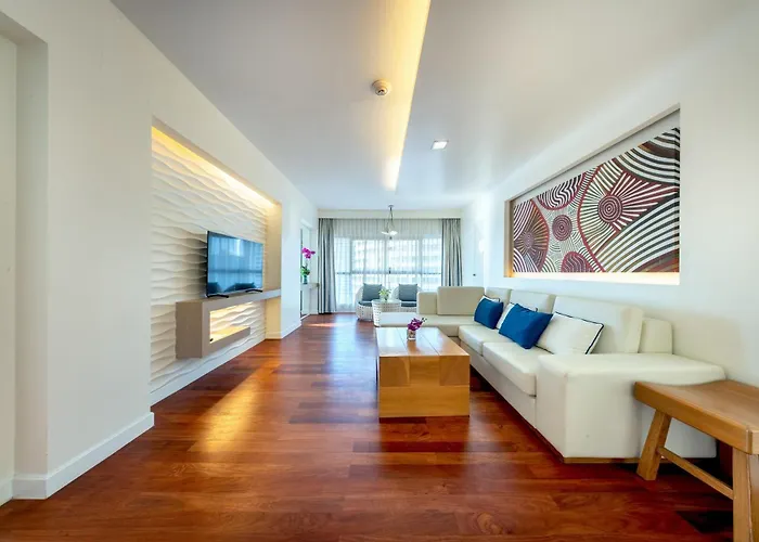 Jomtien Palm Beach Hotel&Resort