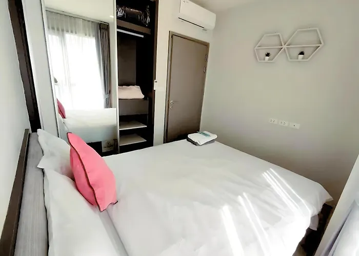 2 Bed Room Excellent Location Best Infinity Pool